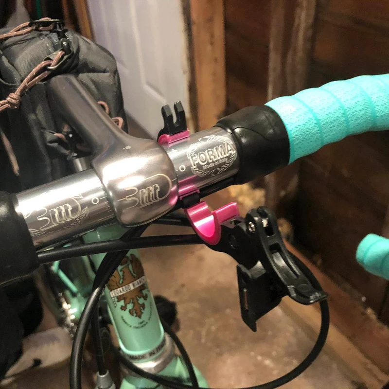 Adaptateur orientable Knog PWR Road 26 mm