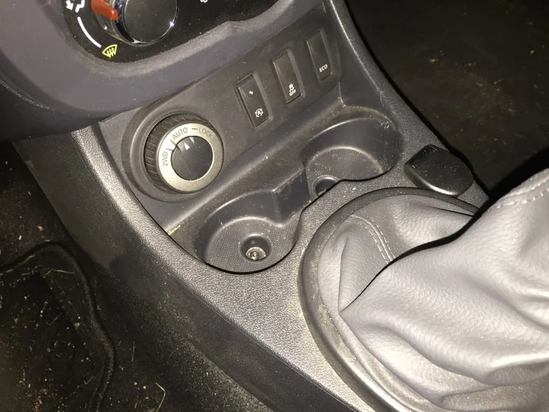 Double porte-gobelet pour Dacia Duster avec porte-monnaie