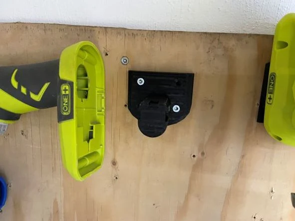 Support mural pour outil Ryobi 18V
